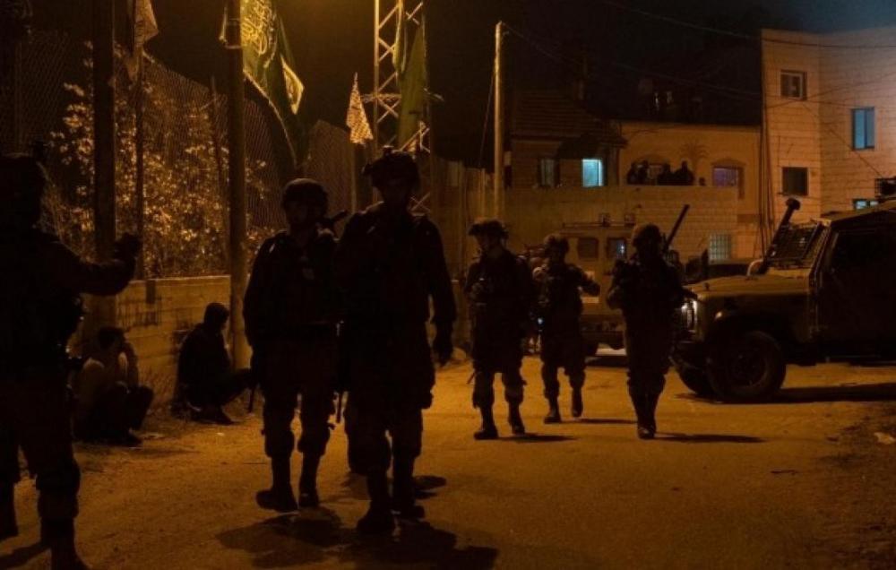 حملة مداهمات واعتقالات للاحتلال بالضفة والقدس