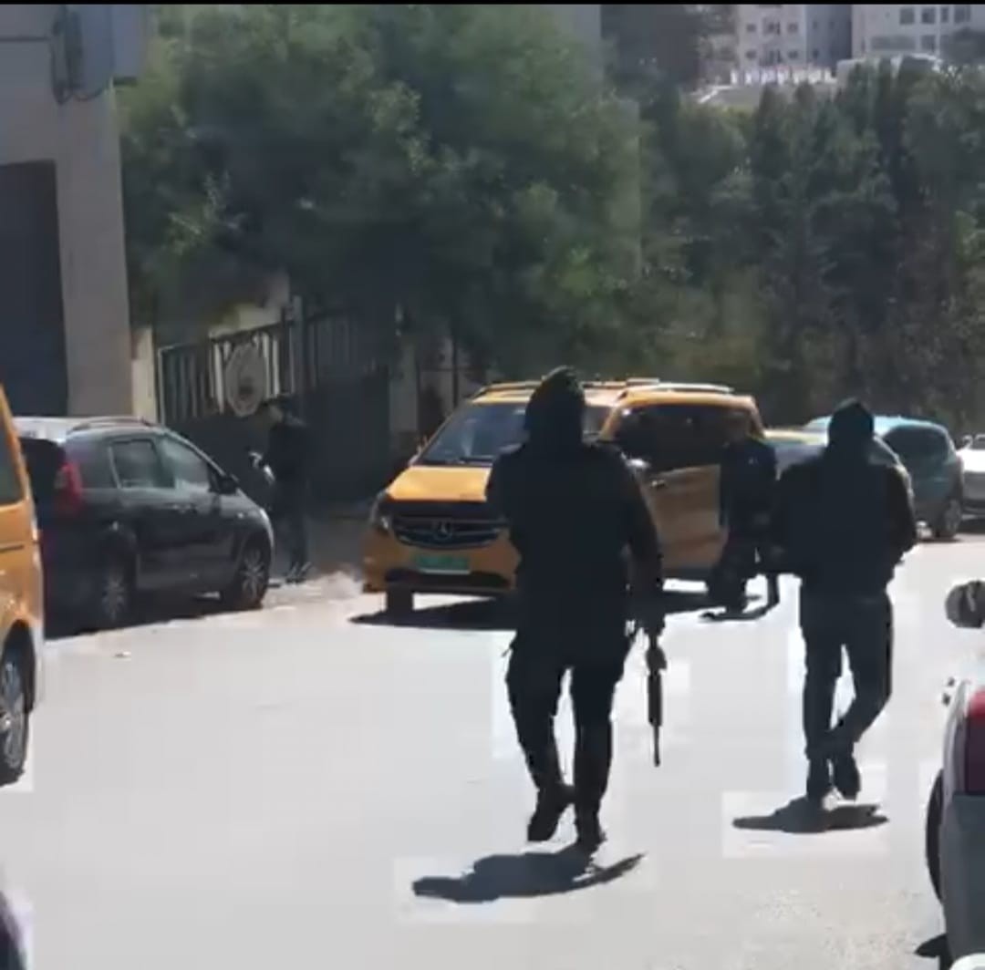 تعليق الدوام في جامعة أبو ديس وتحميل الأجهزة الأمنية مسؤولية حالة الفلتان