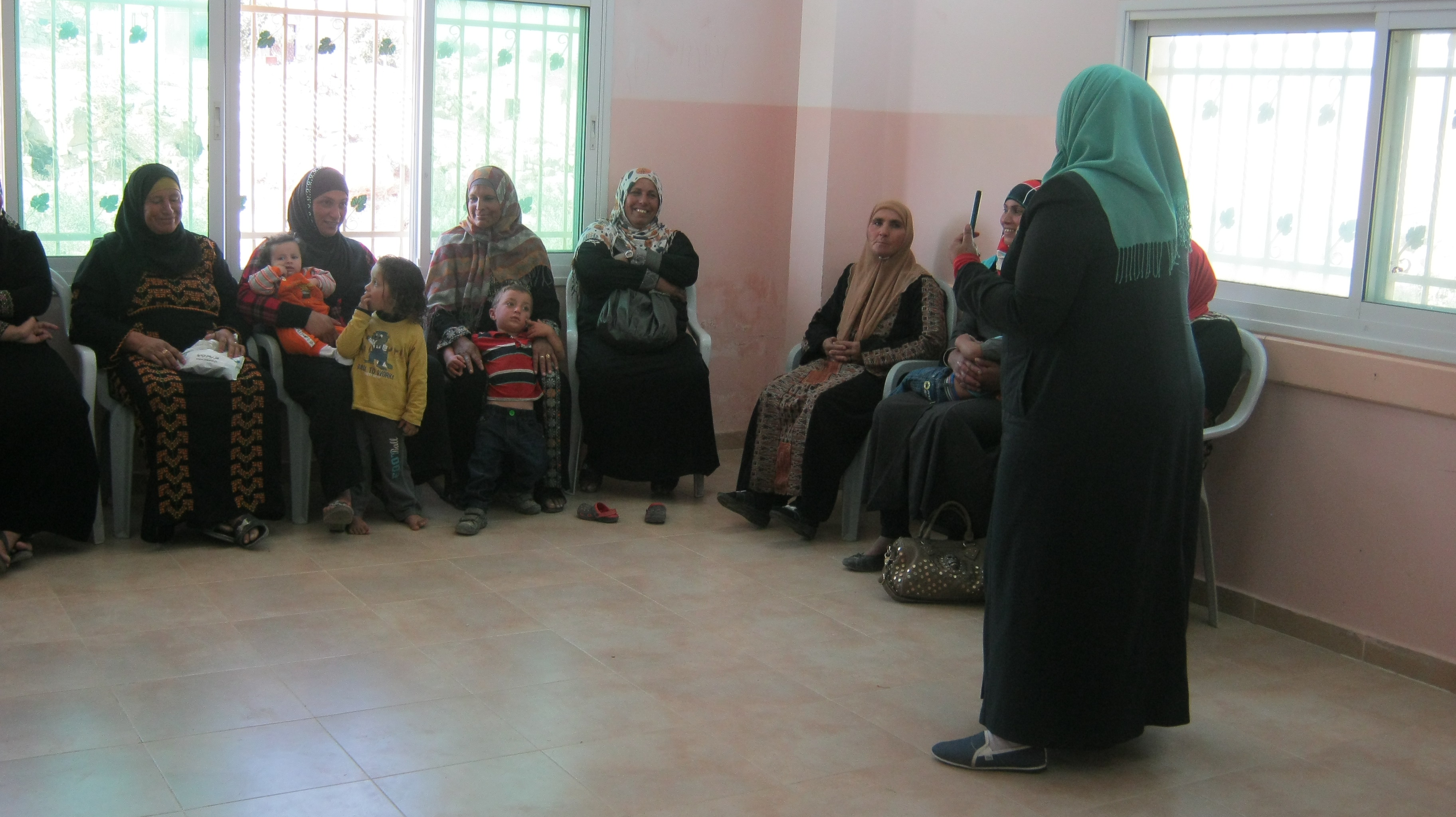 المرأة العاملة تنظم تدريبا حول الصحة النفسية في الخليل تدريب