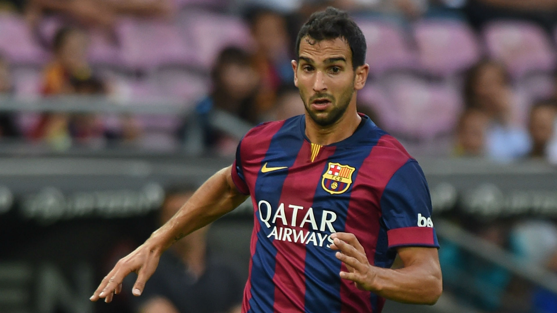 برشلونة يعير مدافعه مونتويا إلى بيتيس برشلونة يعير مدافعه مونتويا إلى بيتيس