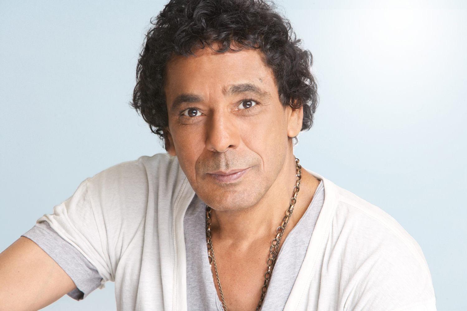 كيف تم استغلال "الكنج" في فيلم ديكور؟ محمد منير