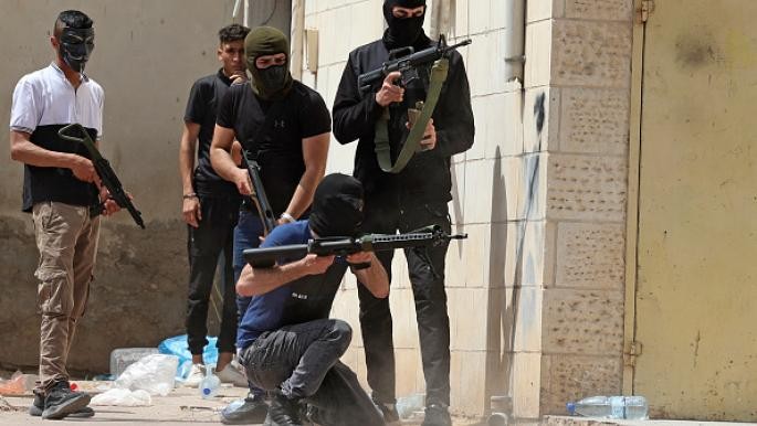 شهيد وستة جرحى بينها خطيرة في اشتباكات مسلحة بين مقاومين وقوات الاحتلال التي اقتحمت مخيم جنين فلسطين اليوم -