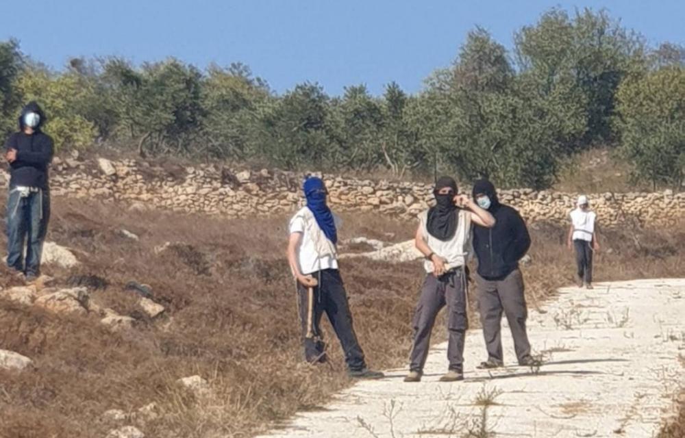 إصابات بالرصاص الحي باعتداءات للمستوطنين في الخليل