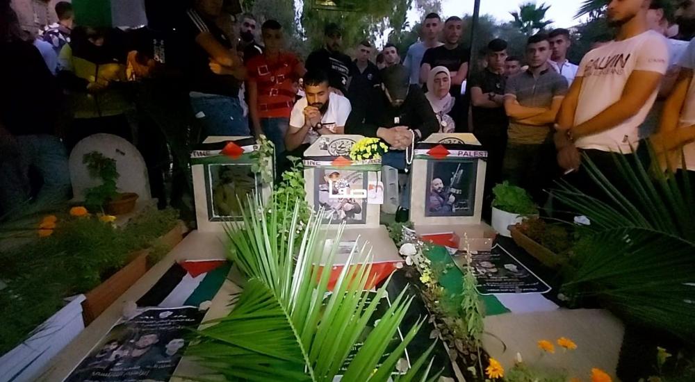 الآلاف يحيون "فجر الشهداء" في نابلس