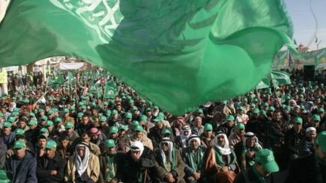 حماس: لقاء الرئيس ابو مازن ببني غانتس مستنكر ومرفوض