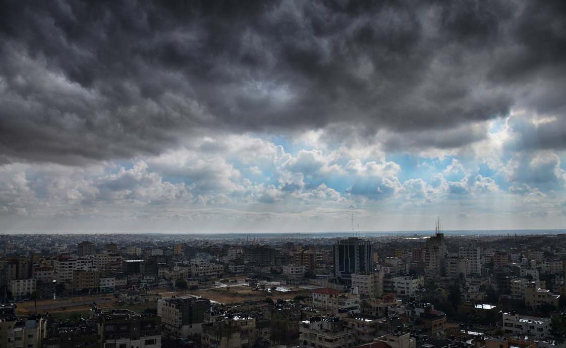 تساقط زخات من الامطار وعواصف رعدية اليوم امطار