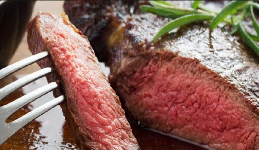 أتعلم ما هو السائل الأحمر الموجود في اللحوم؟