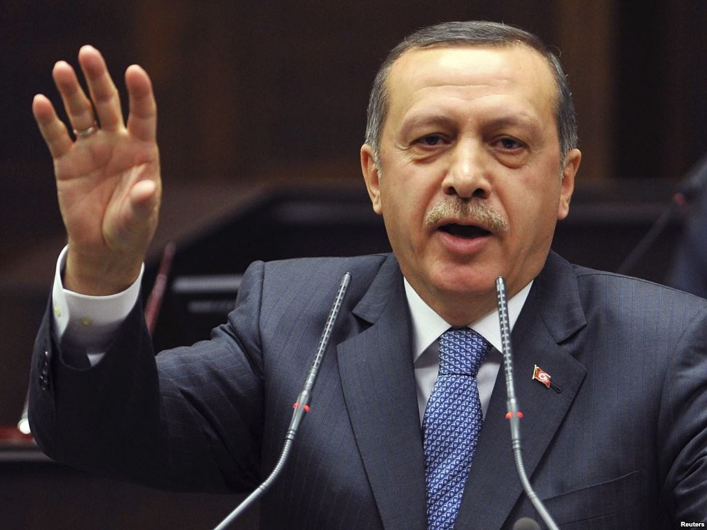 أردوغان: الضربات الروسية في سوريا "خطأ كبير" أردوغان: الضربات الروسية في سوريا "خطأ كبير"