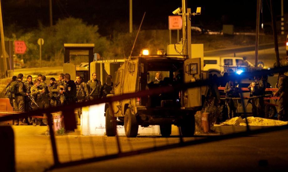 مقاومون يستهدفون حاجزين للاحتلال "الإسرائيلي" في رام الله ونابلس بعبوات ناسفة
