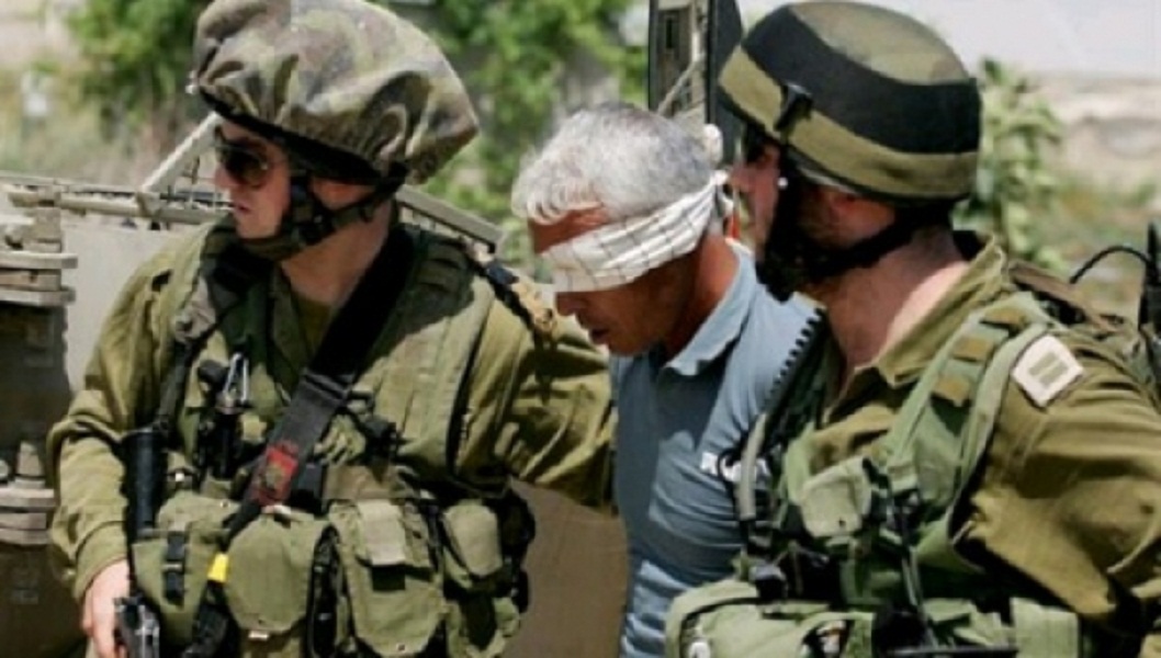 الاحتلال يعتقل شابًا من القدس القديمة اعتقال شبان