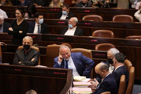 أول تعقيب من بينيت على إقرار ميزانية 2021