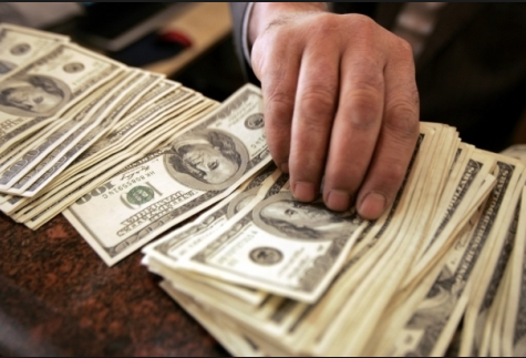 السعودية تحول 60 مليون دولار لموازنة السلطة دعم سعودي