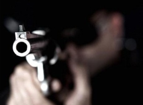 أردني يقتل والده ويصيب والدته ثم ينتحر أردني يقتل والده ويصيب والدته ثم ينتحر
