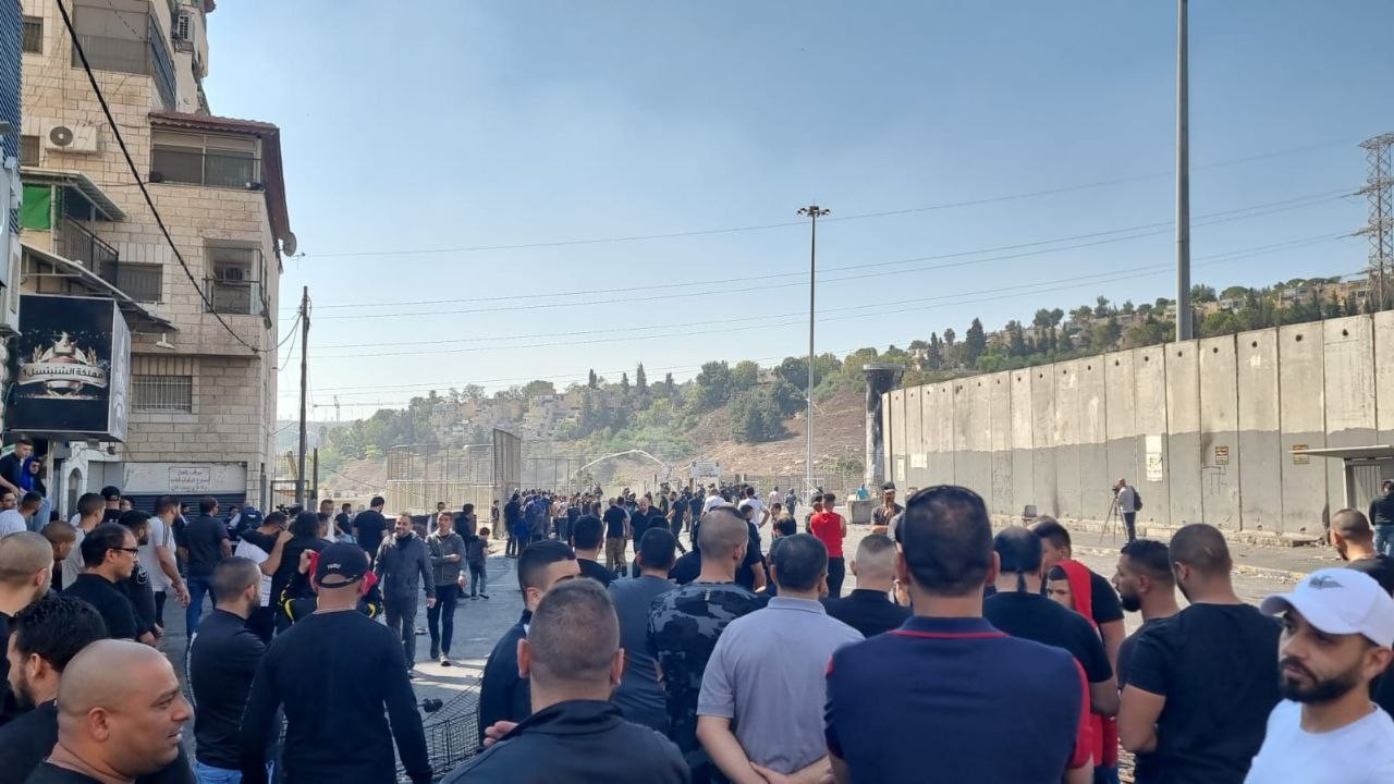 أهالي مخــيم شعفاط يهددون بالعصيان المدني من جديد