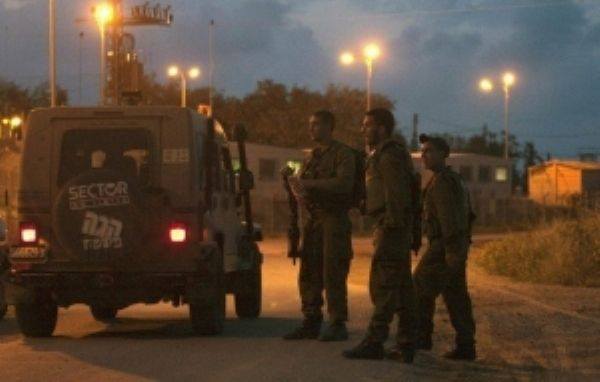 الاحتلال يقتحم منازل المواطنين بالقدس الاحتلال