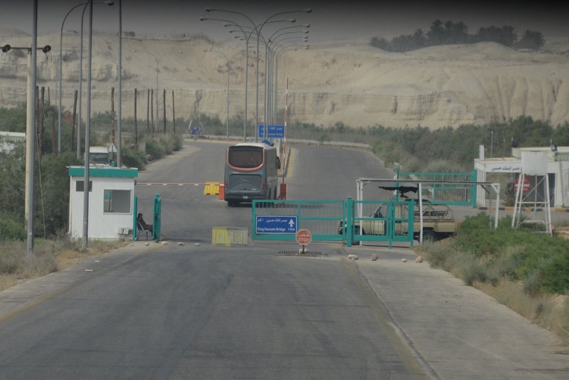 جسر الملك حسين 