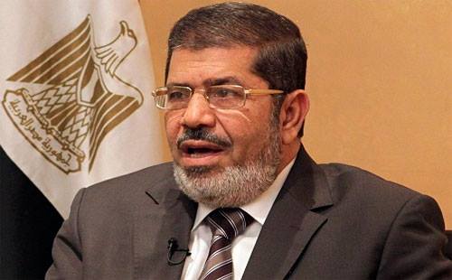 مصر: التحقيق مع مرسي بتهمة تسريب وثائق إلى قطر مرسي
