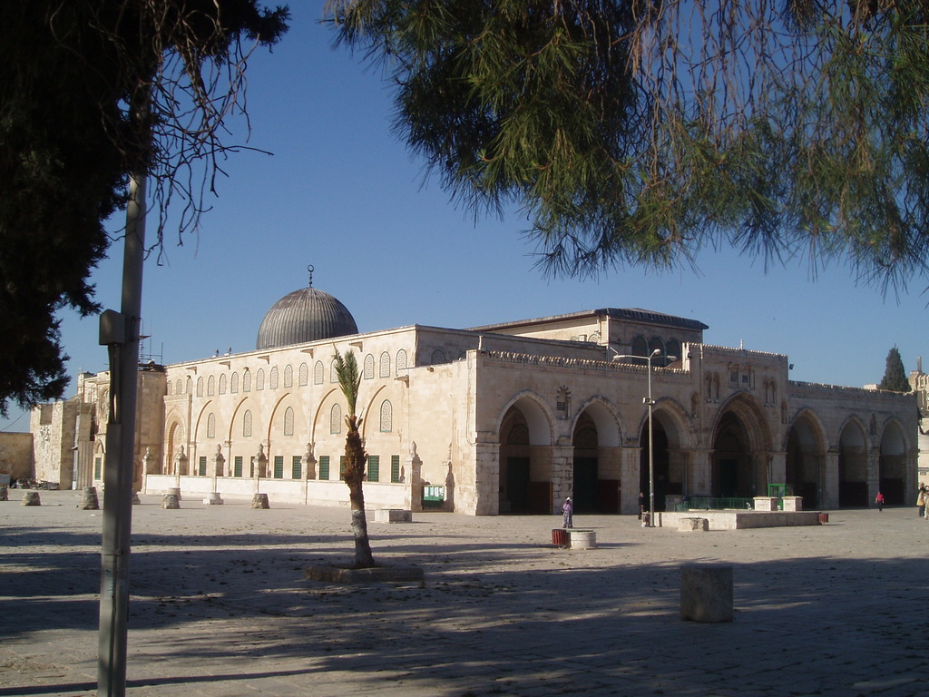 استدعاء 3 من حرّاس الأقصى للتحقيق الاقصى