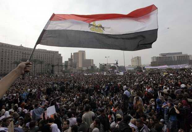 صورة أرشيفية مسيرة تطالب بإسقاط قانون التظاهر بمصر