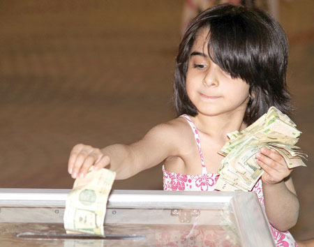 تحذيرات من جمع التبرعات في السعودية تبرع