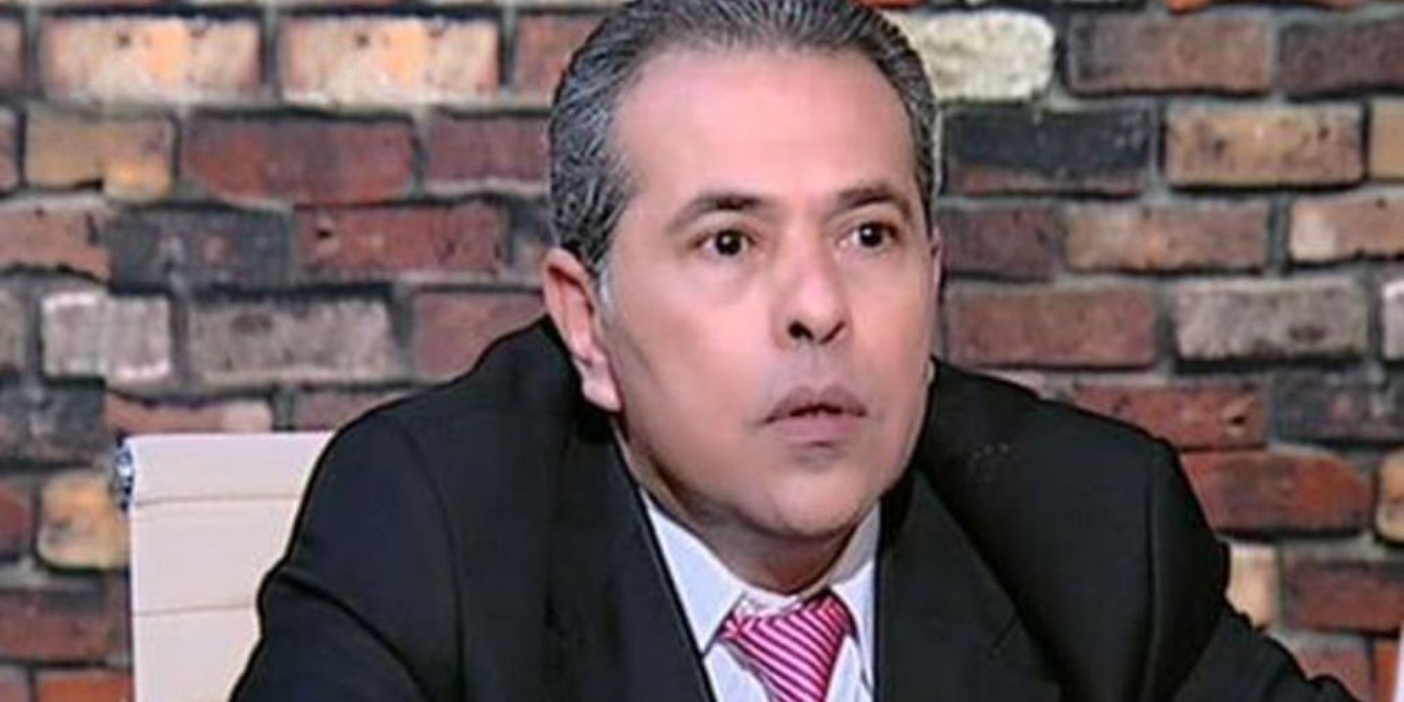 إسقاط عضوية عكاشة من البرلمان المصري إسقاط عضوية عكاشة من البرلمان المصري