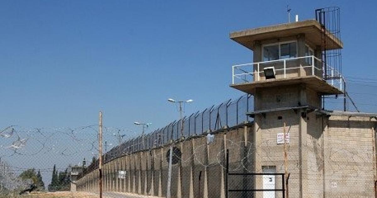 لليوم الـ14على التوالي...30أسيراً إدارياً يواصلون إضرابهم المفتوح عن الطعام