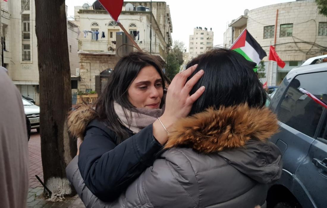 هيئة الأسرى: جهود قانونية للإفراج عن الاسيرة خالدة جرار لإلقاء نظرة الوداع الأخيرة على ابنتها