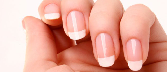 أسباب تكسر الأظافر