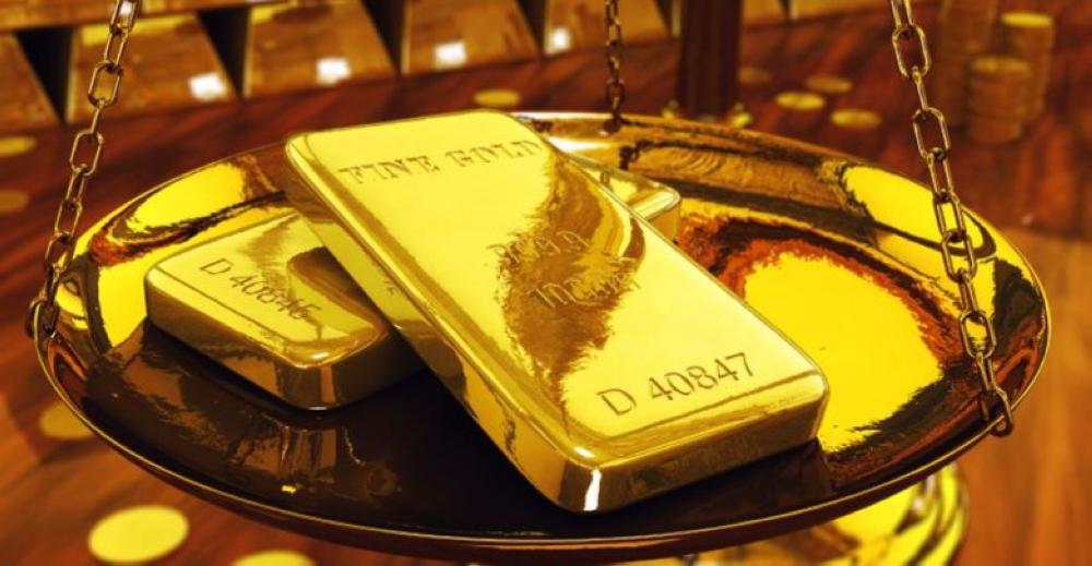 الذهب يهبط مع صعود الدولار