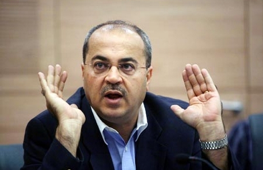 الطيبي: المصادقة على قانون التغذية القسرية للأسرى يوم أسود للكنيست الطيبي