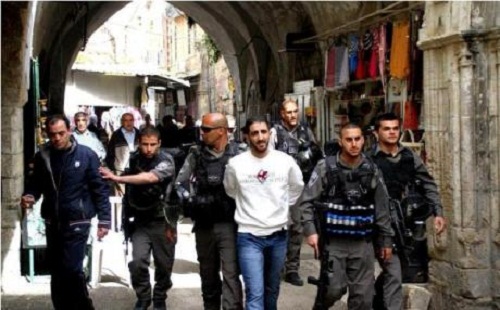 الاحتلال يعتقل 4 مواطنين من القدس اعتقالات