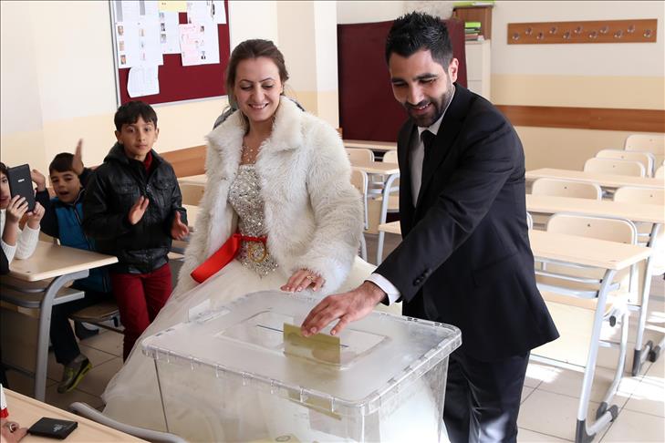 تركيا: فوز كبير للعدالة والتنمية في الانتخابات البرلمانية تركيا: فوز كبير للعدالة والتنمية في الانتخابات البرلمانية