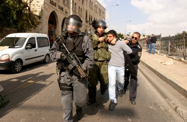 قوات الاحتلال تعتقل 27 شابا في القدس قوات الاحتلال