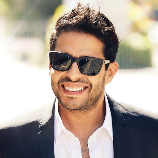 ما سبب انفصال محمد حماقي عن زوجته؟ محمد حماقي