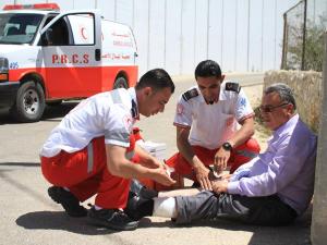 إصابة عدد من الصحفيين