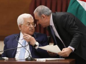 عباس يقترح على أمريكا وعدة دول استئناف المفاوضات مع إسرائيل