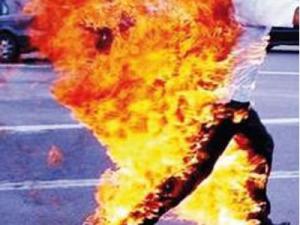 أردني أحرق نفسه