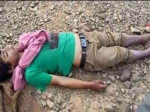 صورة تدولها نشطاء قالوا انها تعود لجثة الطفل