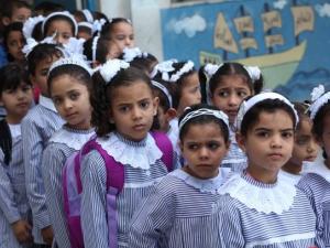 طلبة مدارس