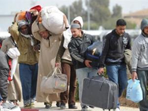 إجلاء 21 ألف مصري