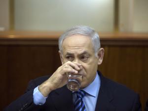 نتنياهو يسابق الزمن للبقاء رئيسًا للحكومة الإسرائيلية