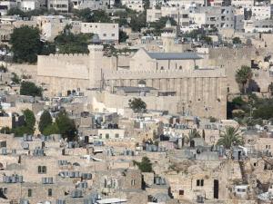 الأوقاف الفلسطينية تدعو لوقف الانتهاكات الإسرائيلية بحق المقدسات