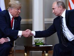 بوتين: لا دليل على سعي إيران لامتلاك أسلحة نووية وفتوى المرشد بهذا الشأن "ذات أهمية كبيرة"