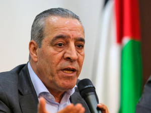 الشيخ يدعو إلى حوار وطني شامل تحت قيادة منظمة التحرير