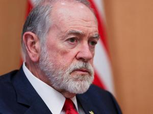 إدارة ترامب تبحث إنشاء حكم مؤقت في غزّة بمشاركة دول خليجية