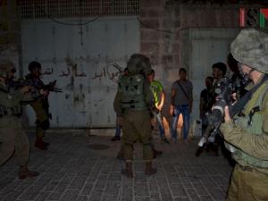 اعتقالات خلال اقتحامات إسرائيلية بالضفة الغربية