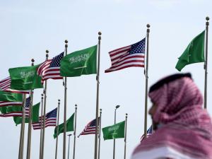 ترامب يوافق على اتفاق نووي مدني مع السعودية لمدة 30 عاما