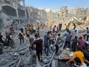12 شهيدا في غزة منذ فجر اليوم