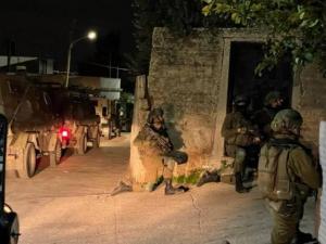 إطلاق نار يستهدف قوات الاحتلال في جبل جرزيم بنابلس