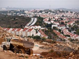 تحذيرات من مخططات استيطانية جديدة في قرية بيت سيرا غرب رام الله